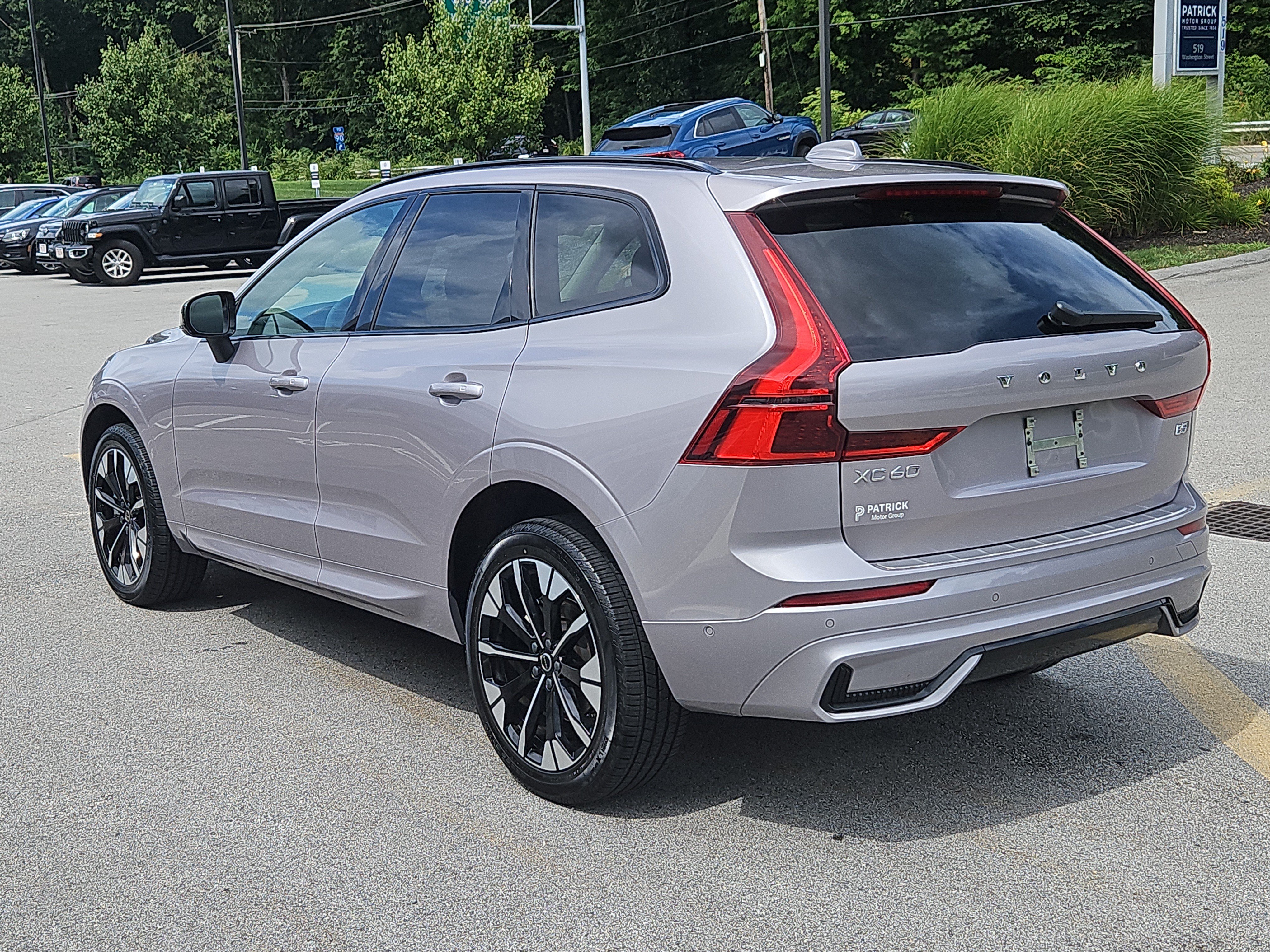 Used 2026 Volvo XC60 B5 Plus w/ Protection Package Premier AWD/4WD image 27