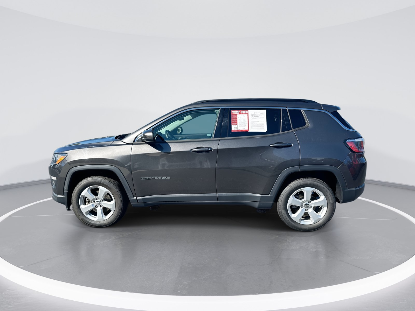 Used 2019 Jeep Compass Latitude w/ Cold Weather Group AWD/4WD image 6
