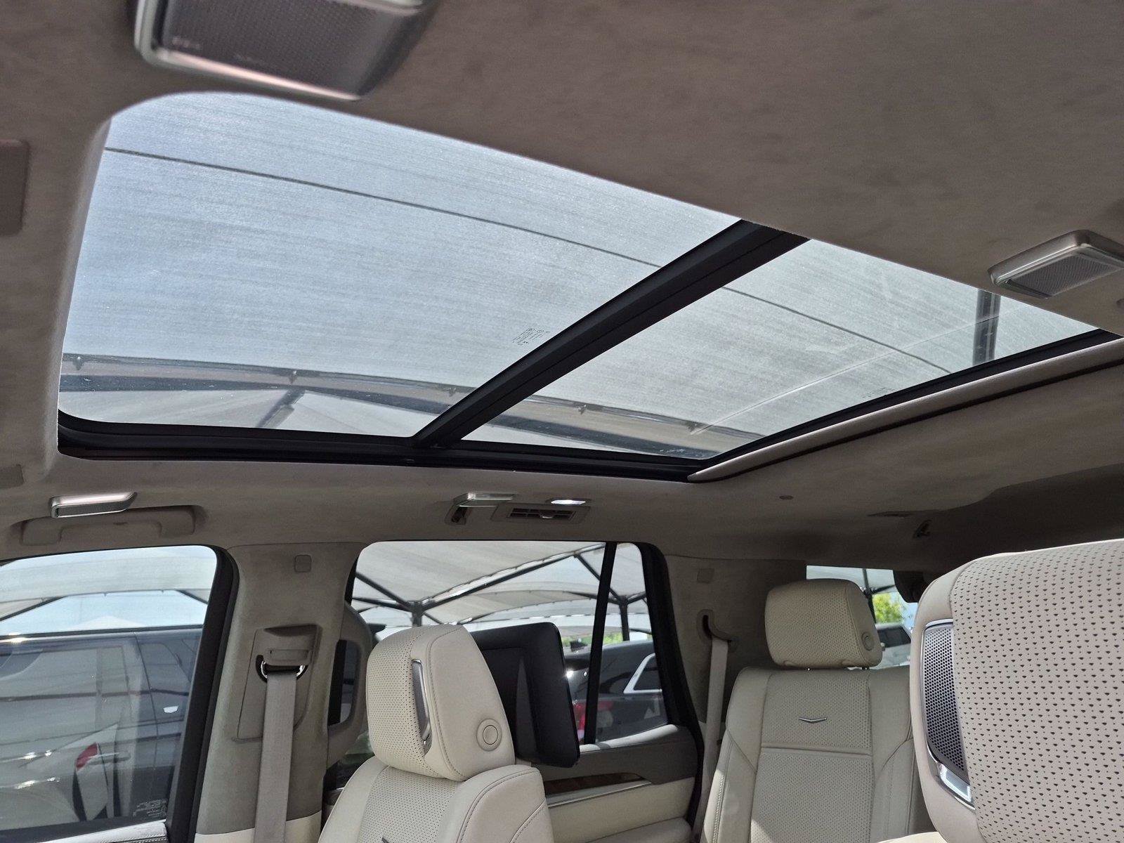 Certified 2025 Cadillac Escalade Sport Platinum w/ LPO, Floor Liner Package AWD/4WD image 9