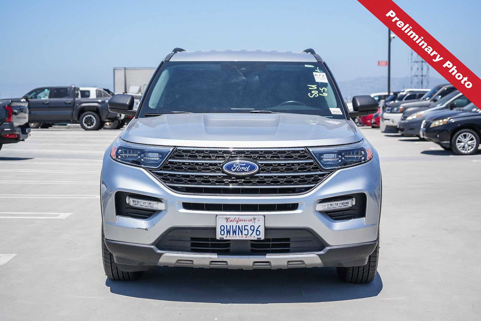 Used 2021 Ford Explorer XLT w/ Equipment Group 202A RWD image 2
