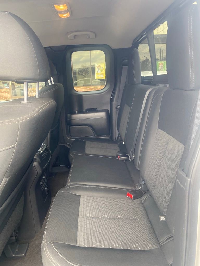 Used 2018 Nissan Titan SV w/ SV Convenience Package image 20