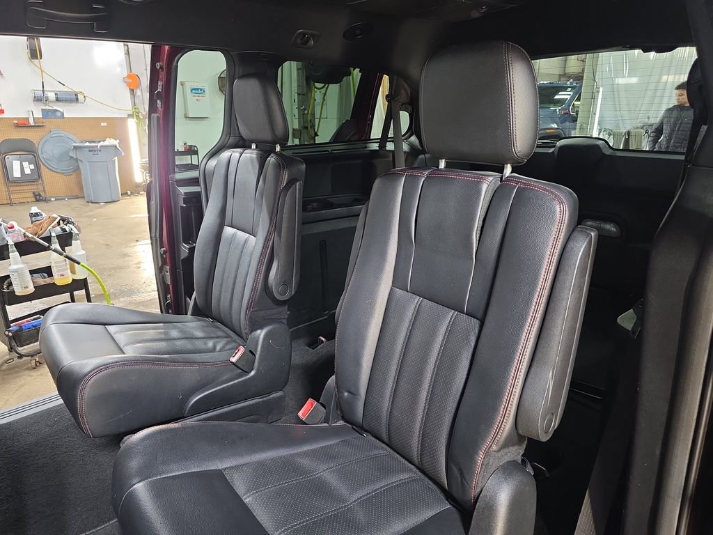 Used 2017 Dodge Grand Caravan GT FWD image 15
