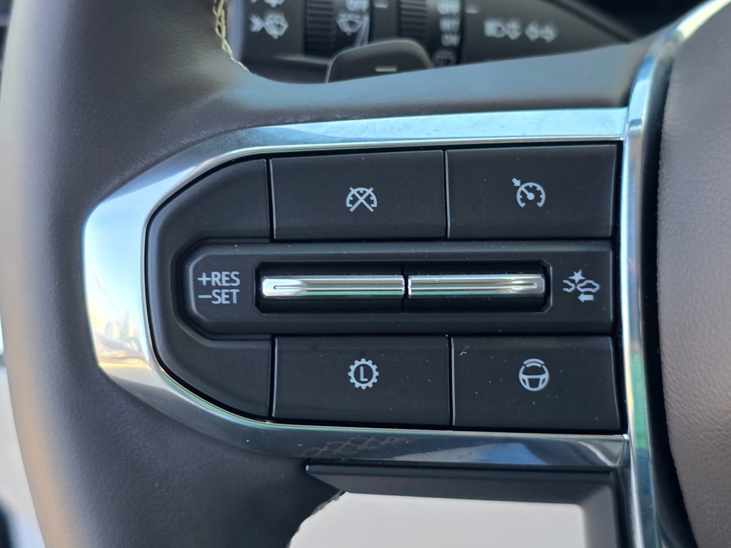 Used 2025 GMC Acadia Denali w/ Super Cruise Package image 26