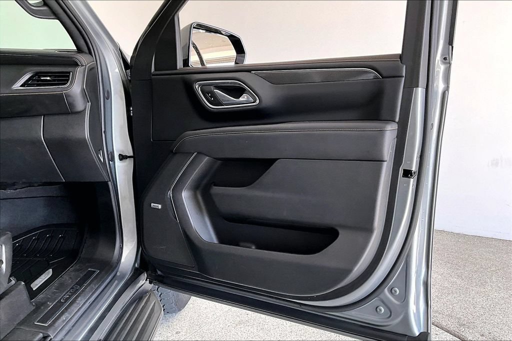 Used 2023 GMC Yukon AT4 AWD/4WD image 23