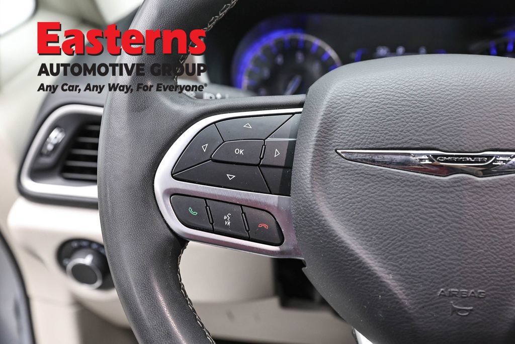 Used 2023 Chrysler Voyager LX FWD image 15