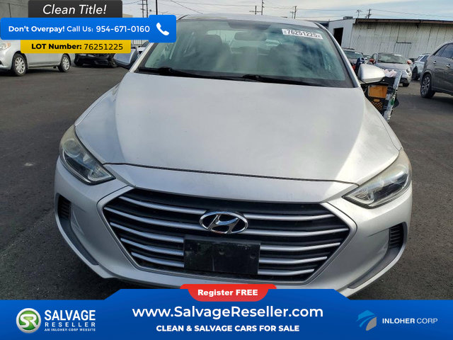 Used 2017 Hyundai Elantra SE image 7