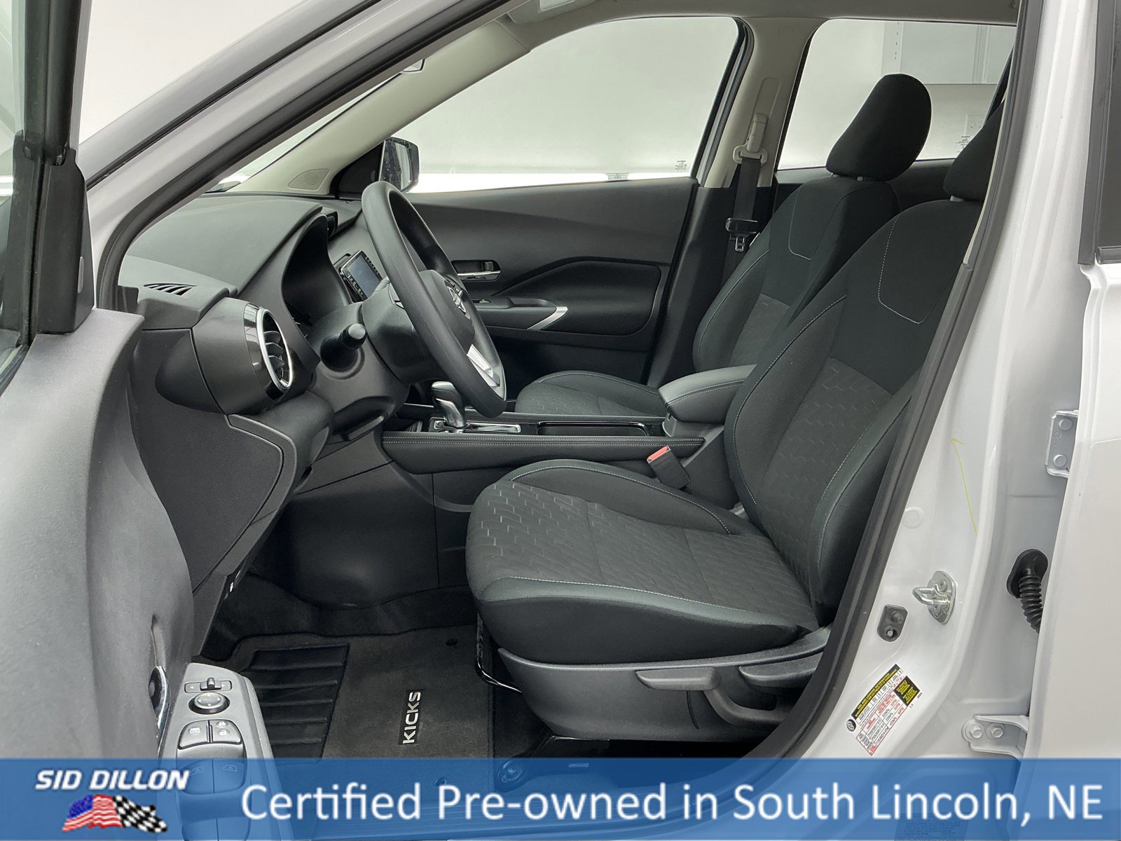 Used 2024 Nissan Kicks SV image 16