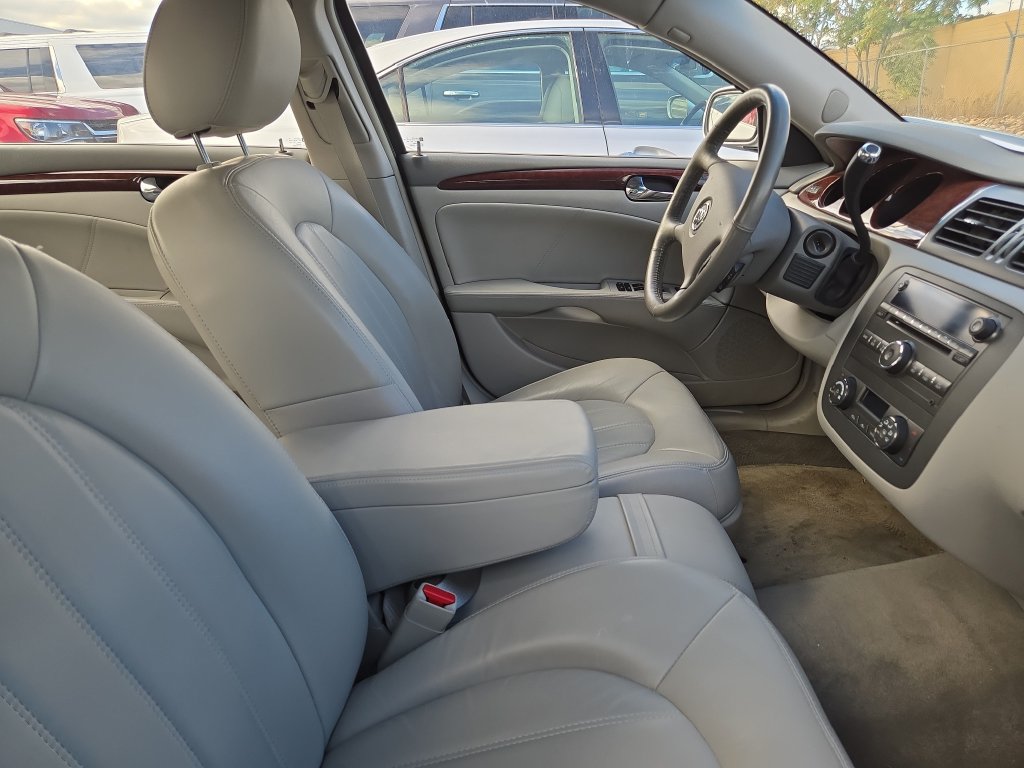 Used 2009 Buick Lucerne CXL FWD image 6