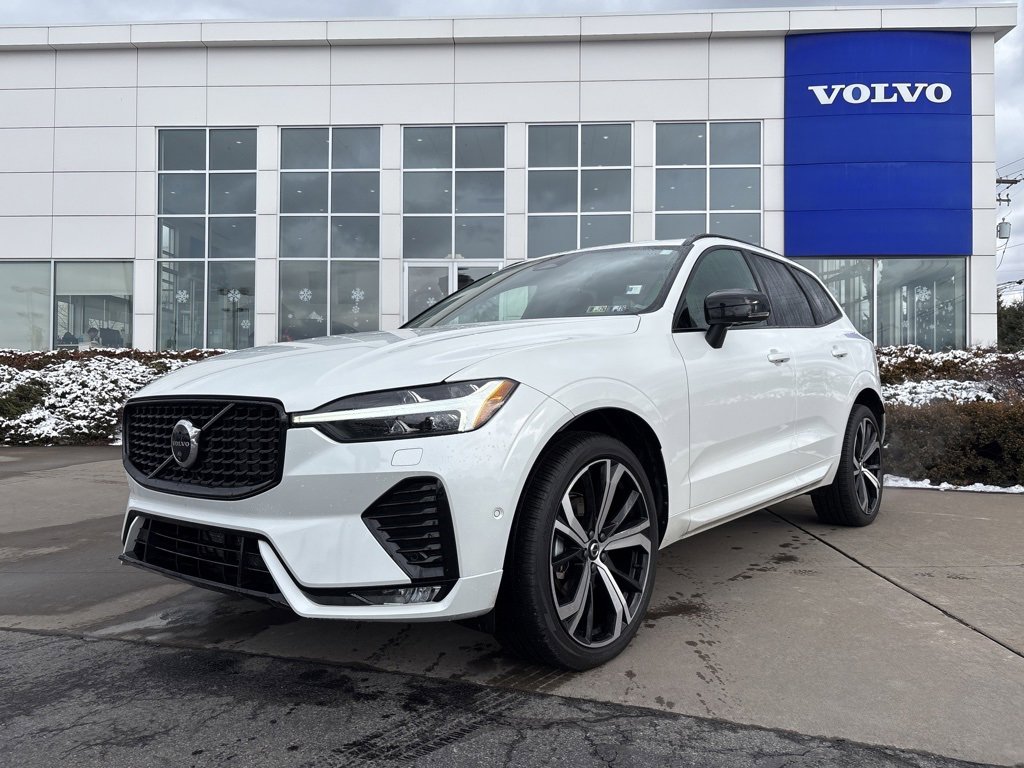 Certified 2024 Volvo XC60 B5 Ultimate w/ Protection Package Premier image 43