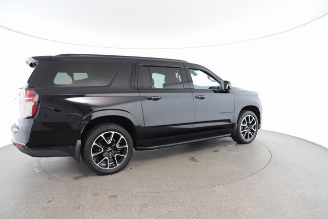 Used 2022 Chevrolet Suburban RST image 19