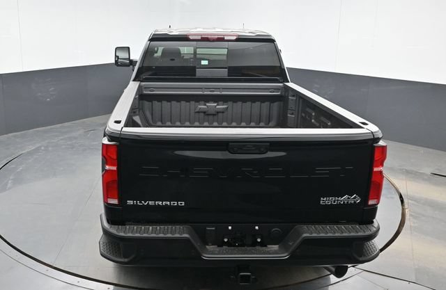 Used 2026 Chevrolet Silverado 2500 High Country w/ Technology Package AWD/4WD image 43