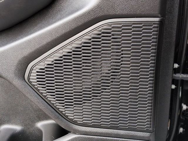 Certified 2024 Jeep Grand Cherokee L Limited w/ Luxury Tech Group II image 17