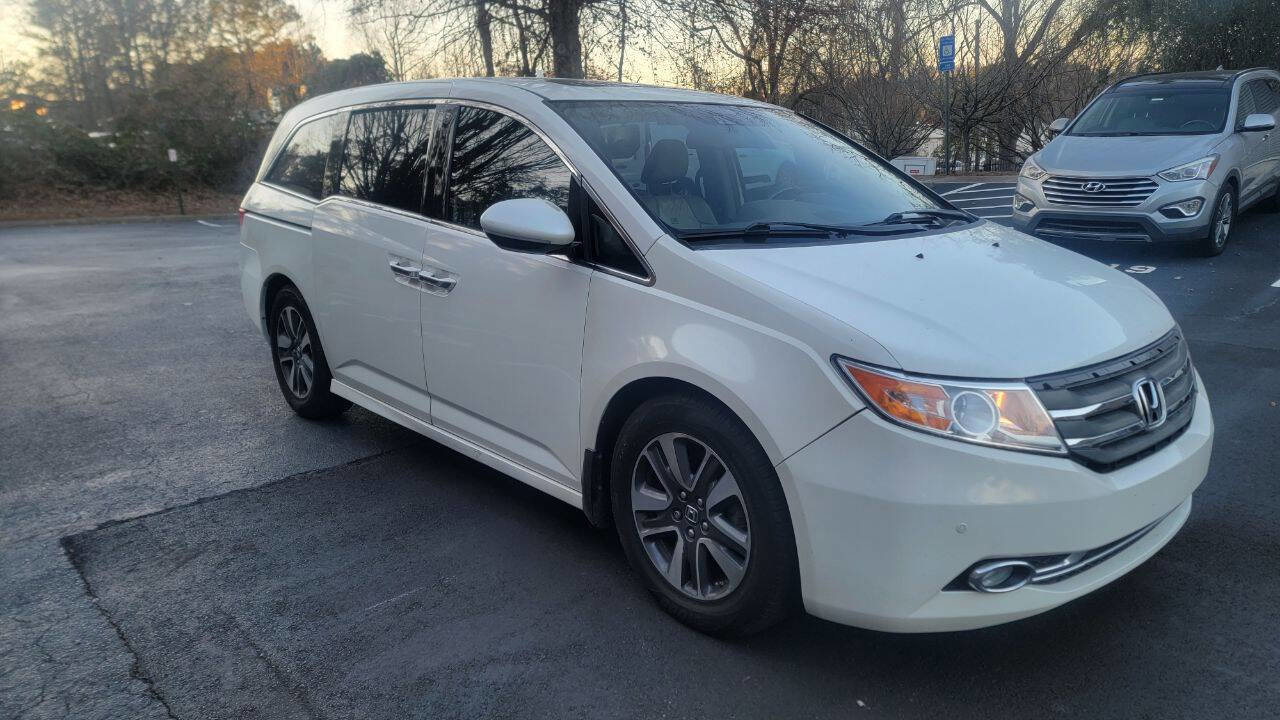 Used 2015 Honda Odyssey Touring Elite image 2