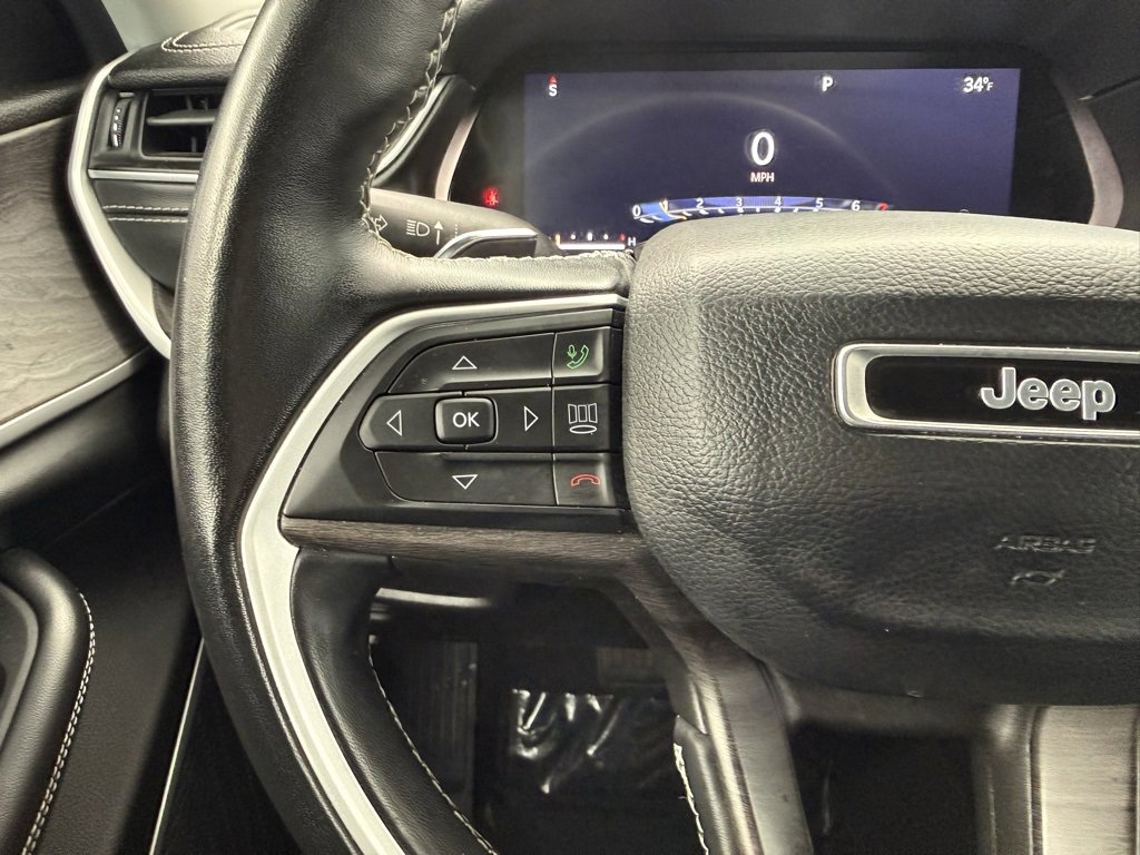 Used 2022 Jeep Grand Cherokee Limited image 27