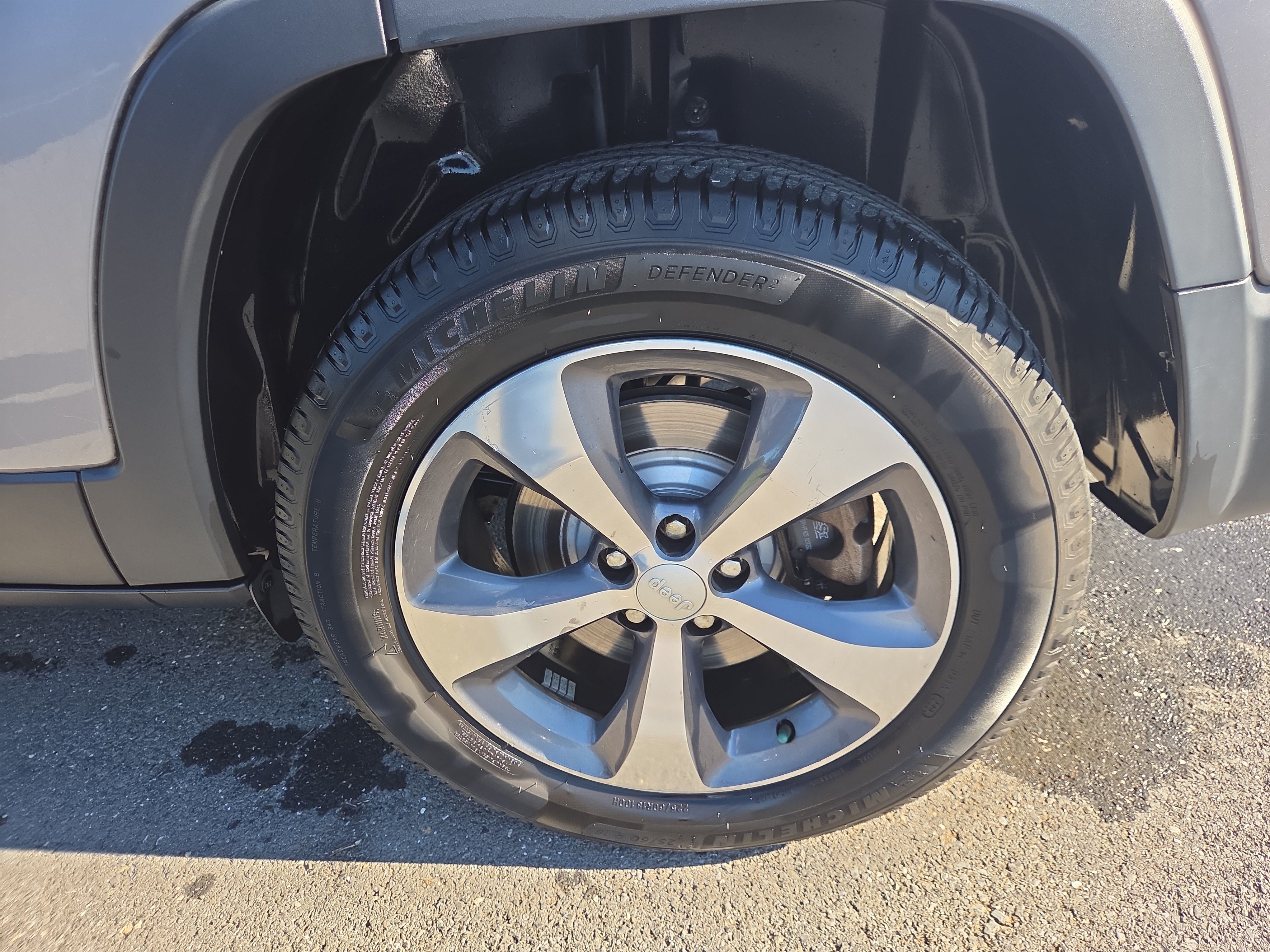 Used 2019 Jeep Cherokee Limited AWD/4WD image 28