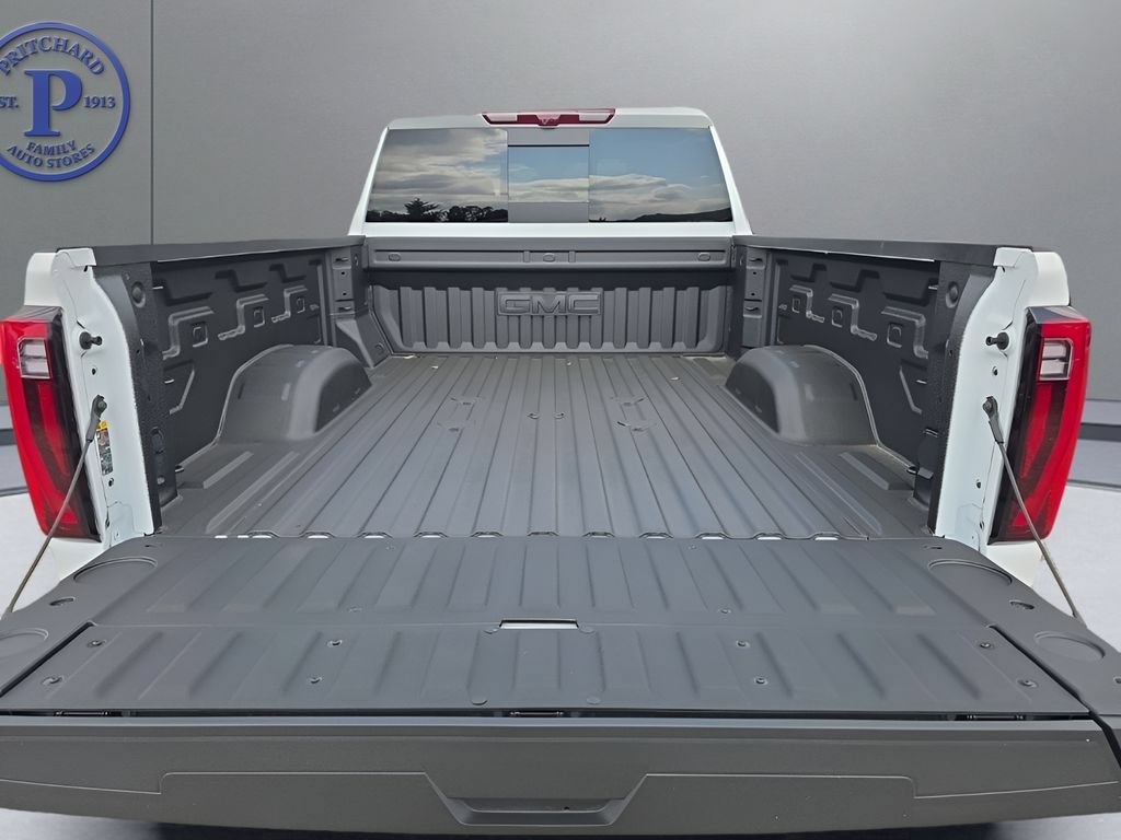 New 2026 GMC Sierra 3500 Denali w/ Denali Reserve Package AWD/4WD image 28