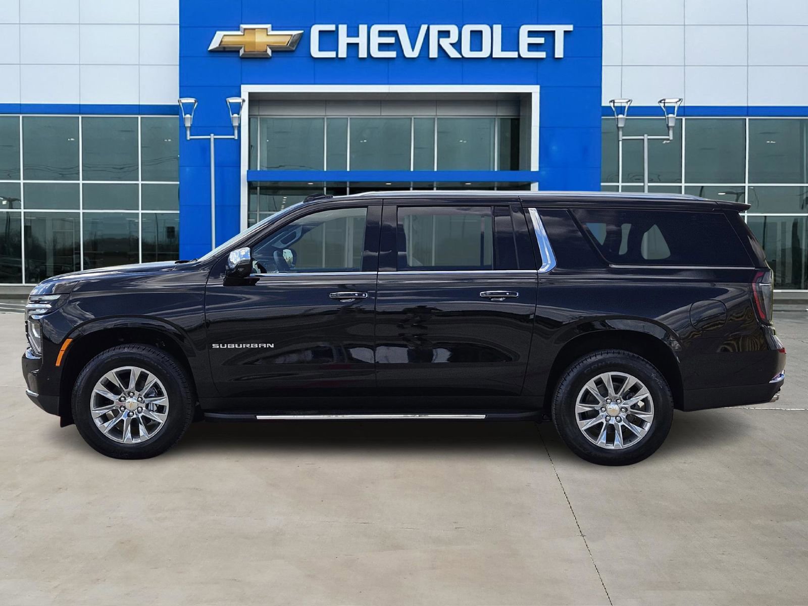 New 2026 Chevrolet Suburban Premier image 3