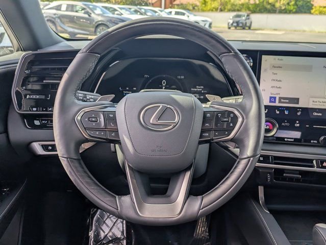 Used 2025 Lexus RX 350h w/ Convenience Package image 17