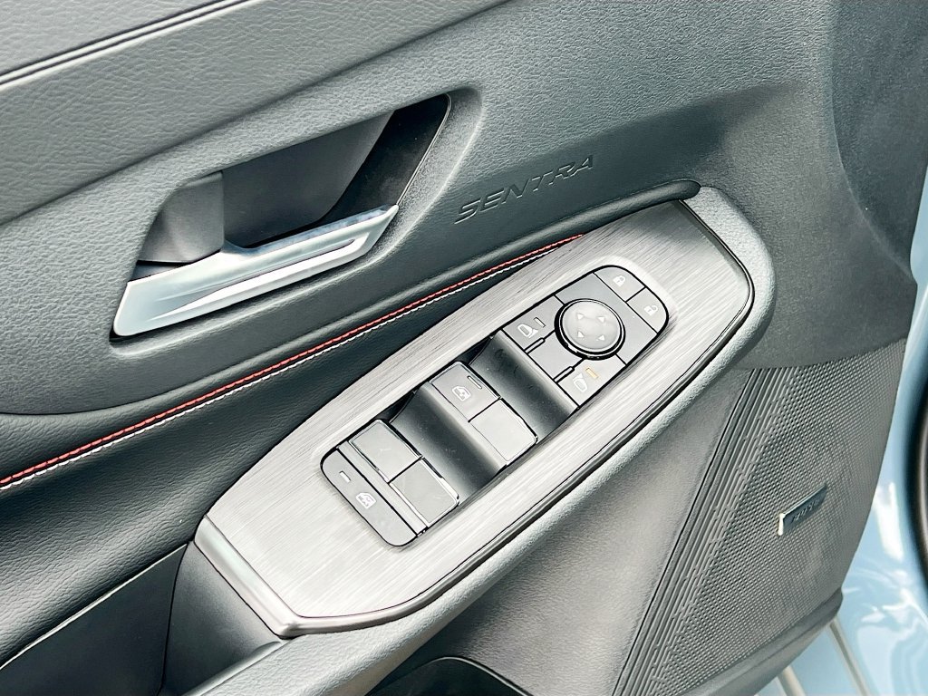 New 2026 Nissan Sentra SR w/ SR Premium Package FWD image 17