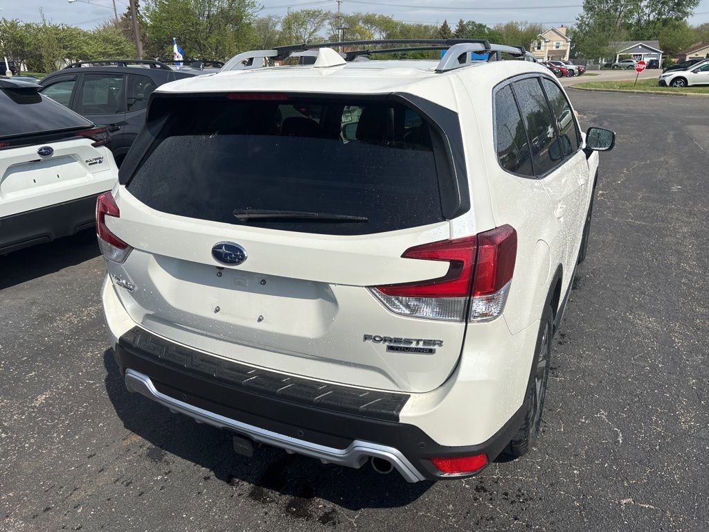 Certified 2022 Subaru Forester Touring w/ Popular Package #3 AWD/4WD image 3