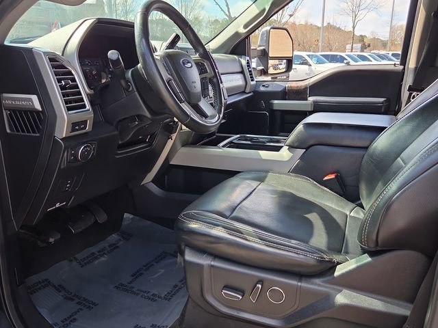 Used 2017 Ford F250 Lariat w/ Chrome Package image 11