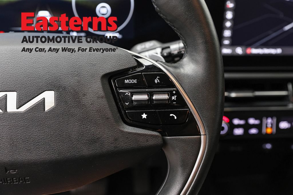 Used 2023 Kia Niro Wind w/ Wind Preserve Package FWD image 16
