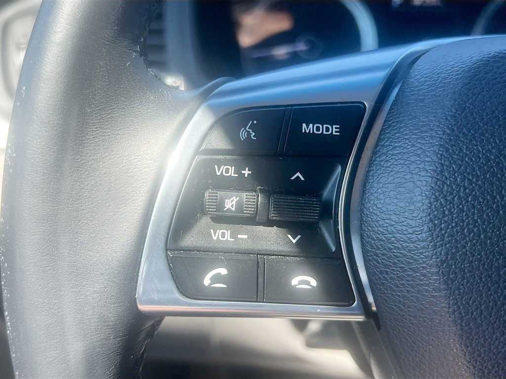 Used 2018 Hyundai Sonata SEL w/ Winter Weather Package image 12