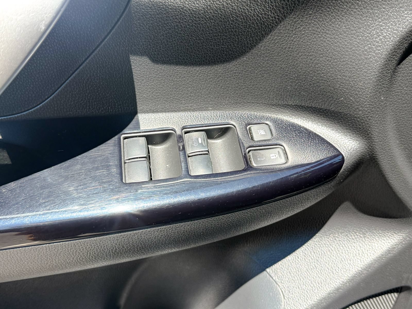 Used 2022 Mitsubishi Eclipse Cross LE AWD/4WD image 18