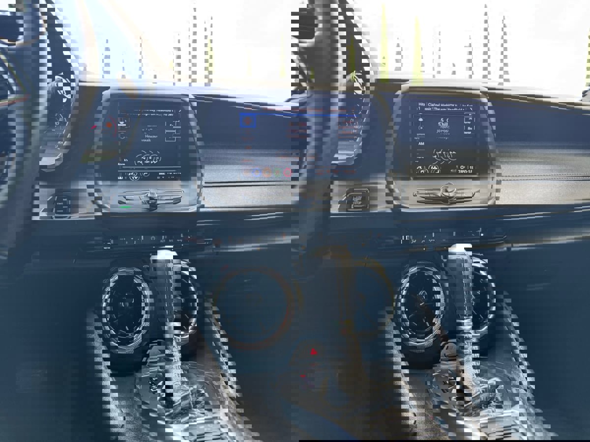 Used 2024 Chevrolet Camaro LT image 15