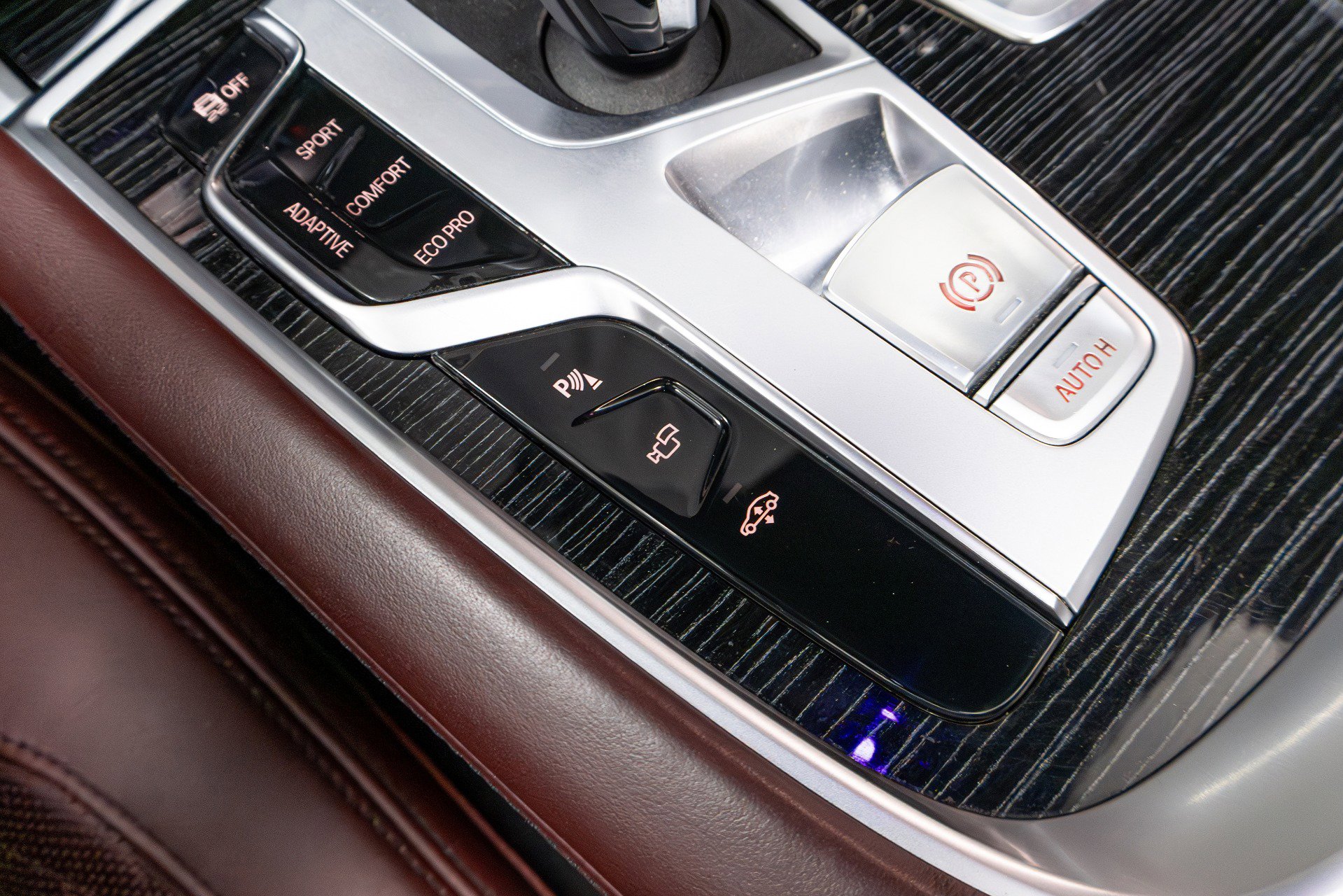 Used 2020 BMW 750i xDrive w/ Executive Package image 59