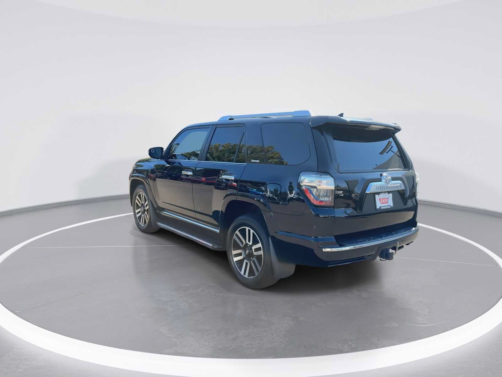 Used 2015 Toyota 4Runner Limited AWD/4WD image 6