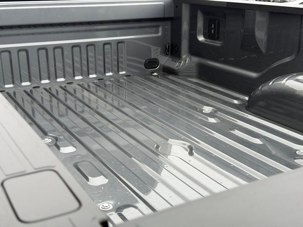 Used 2024 Ford F350 XLT image 9