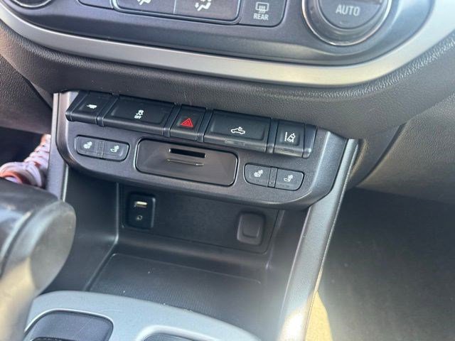 Used 2018 Chevrolet Colorado LT w/ Luxury Package, Chrome image 20