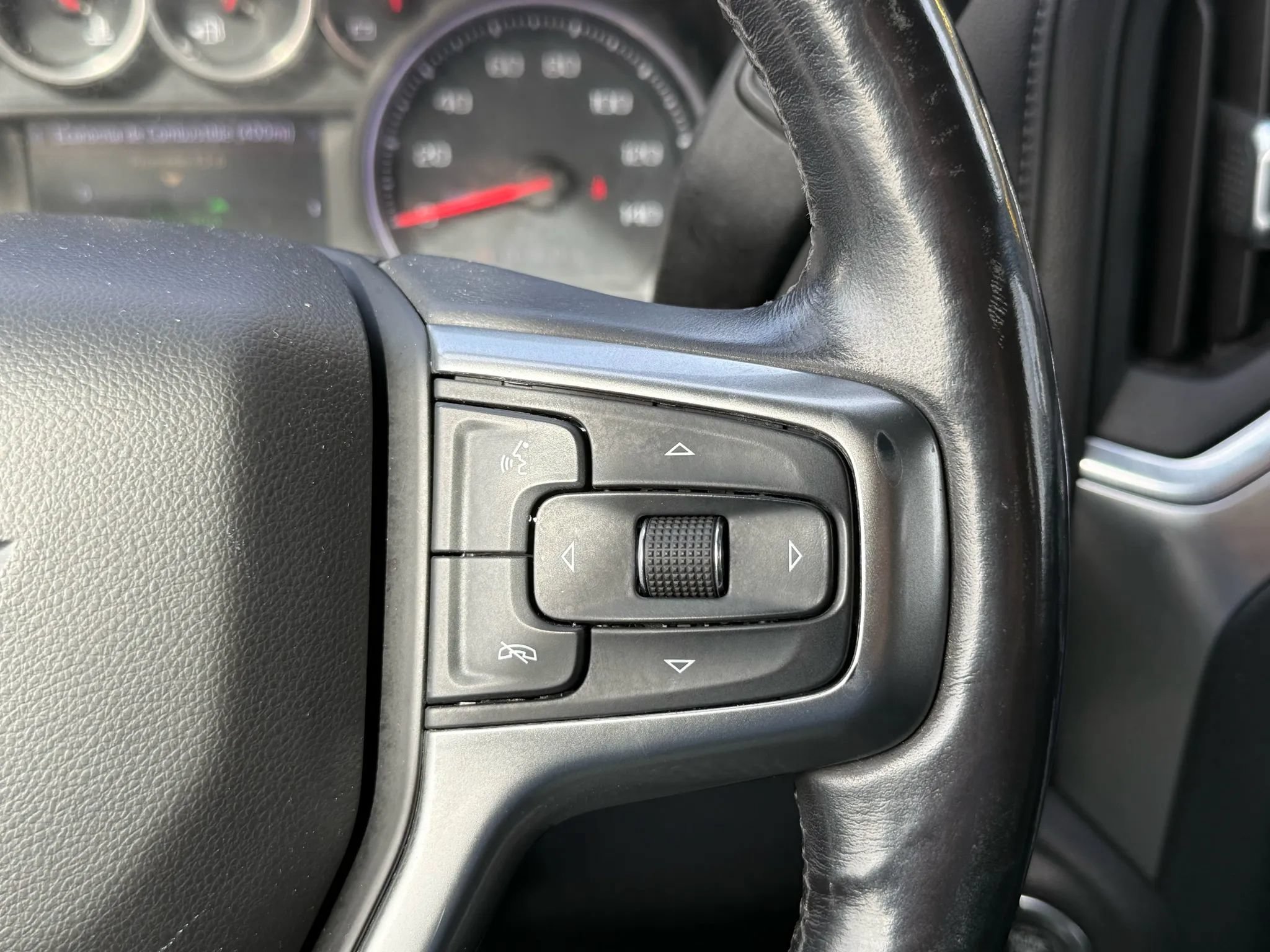 Used 2019 Chevrolet Silverado 1500 LT w/ All-Star Edition AWD/4WD image 11