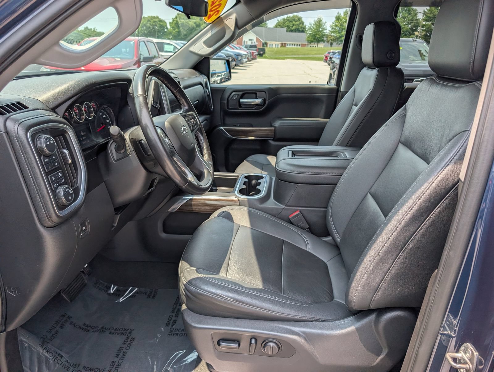 Used 2021 Chevrolet Silverado 1500 RST w/ Convenience Package II AWD/4WD image 17