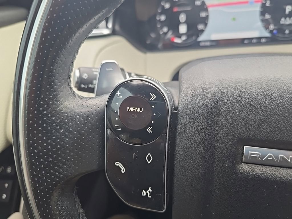 Used 2019 Land Rover Range Rover Velar R-Dynamic SE AWD/4WD image 18