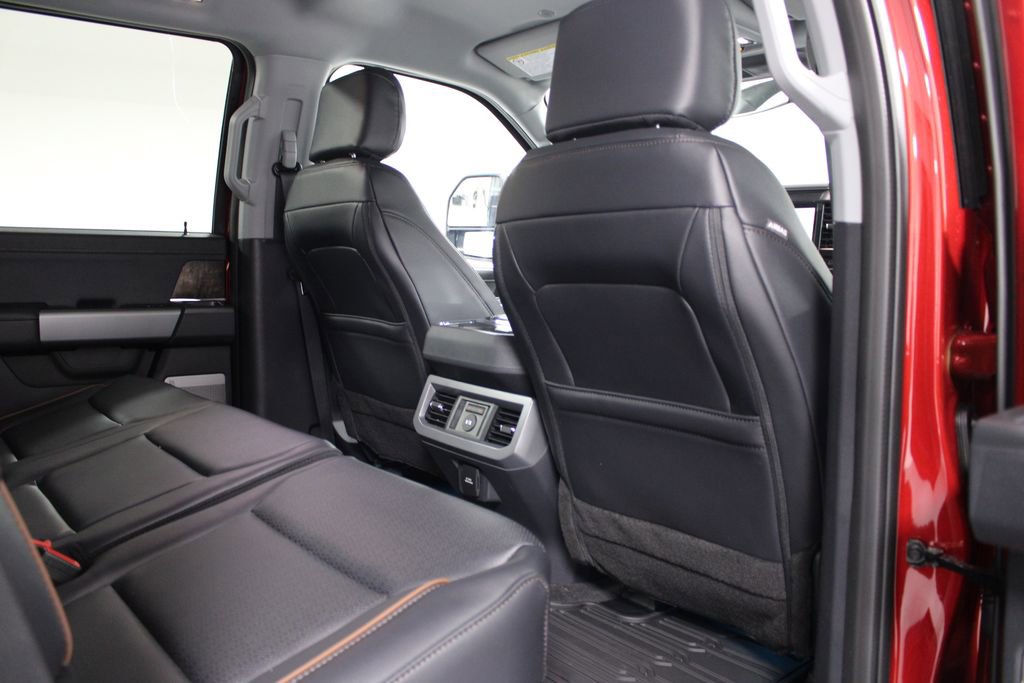 New 2026 Ford F250 Lariat w/ Black Appearance Package image 33