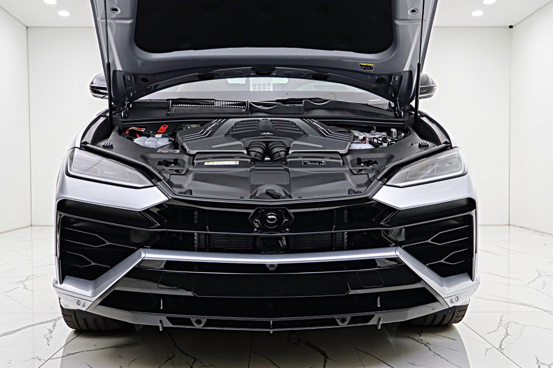 Used 2026 Lamborghini Urus SE AWD/4WD image 29