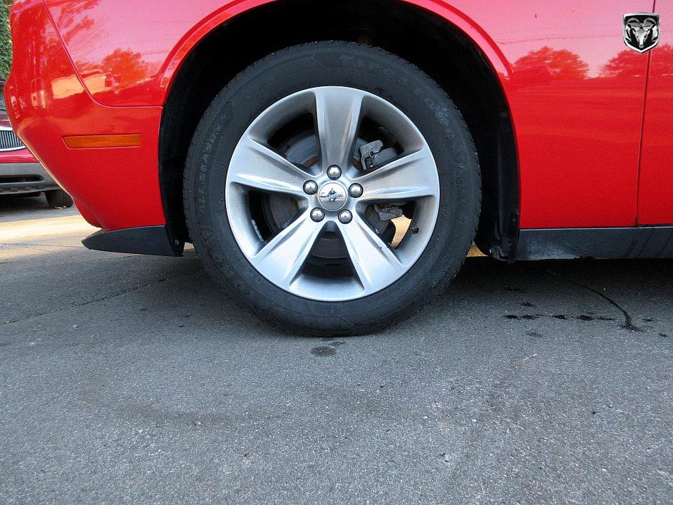 Used 2016 Dodge Challenger SXT image 24