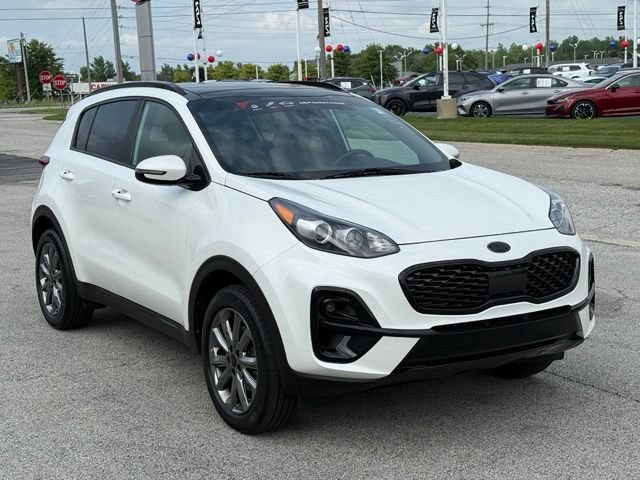 Certified 2022 Kia Sportage Nightfall Edition w/ Nighfall AWD Premium Package image 9