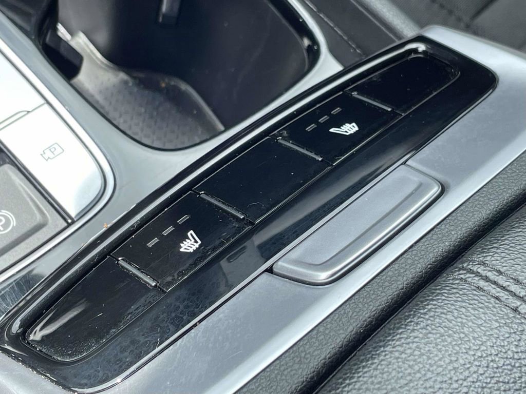 Certified 2024 Hyundai Santa Cruz SEL FWD image 18