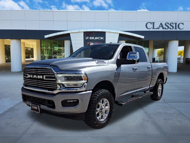 Used 2024 RAM 2500 Laramie AWD/4WD image 3