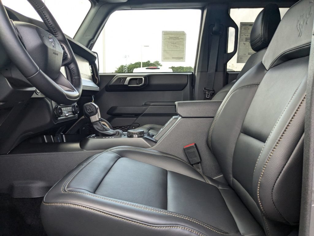 New 2025 Ford Bronco Badlands AWD/4WD image 14