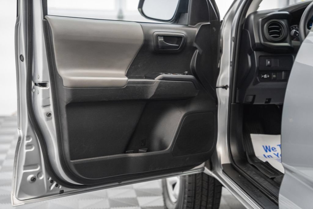 Certified 2021 Toyota Tacoma SR AWD/4WD image 34