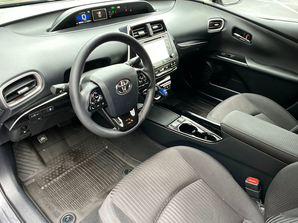 Used 2022 Toyota Prius Prime LE image 10
