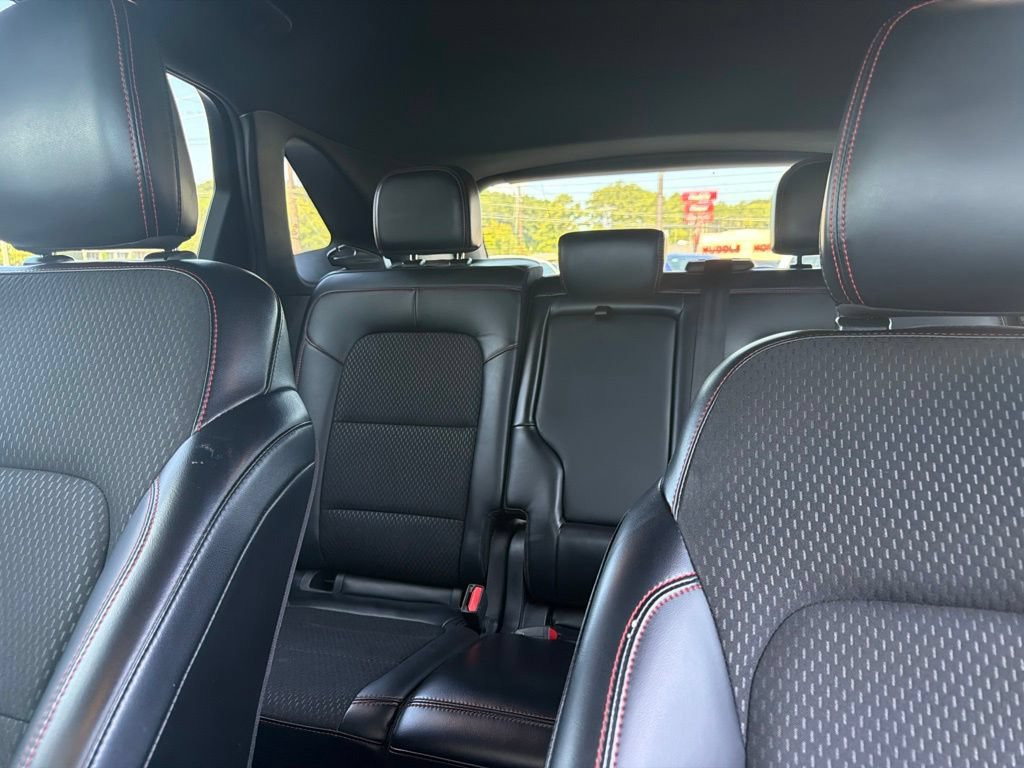 Used 2025 Ford Escape ST-Line Select AWD/4WD image 19