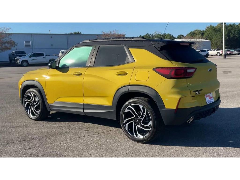 Certified 2024 Chevrolet TrailBlazer RS w/ Driver Confidence Package image 4