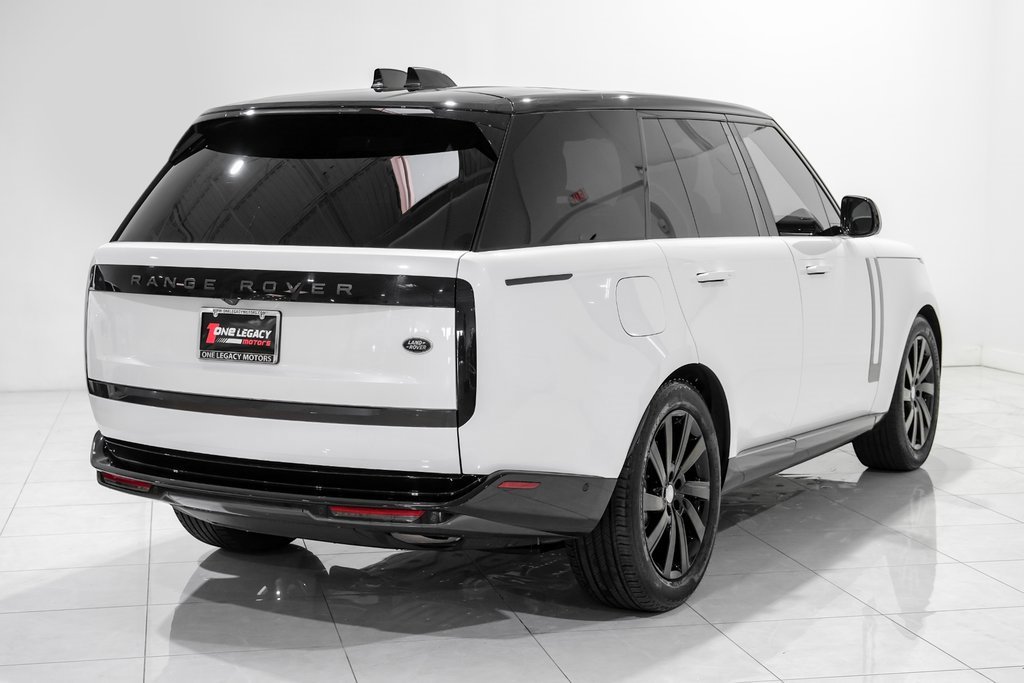 Used 2023 Land Rover Range Rover SE image 8