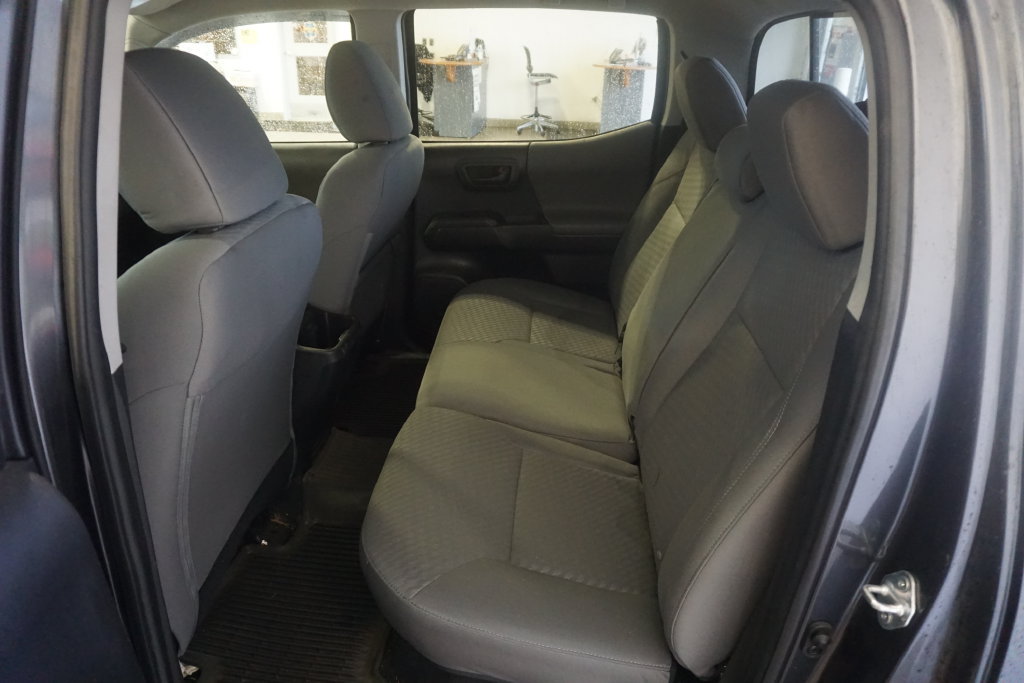 Used 2023 Toyota Tacoma SR AWD/4WD image 17