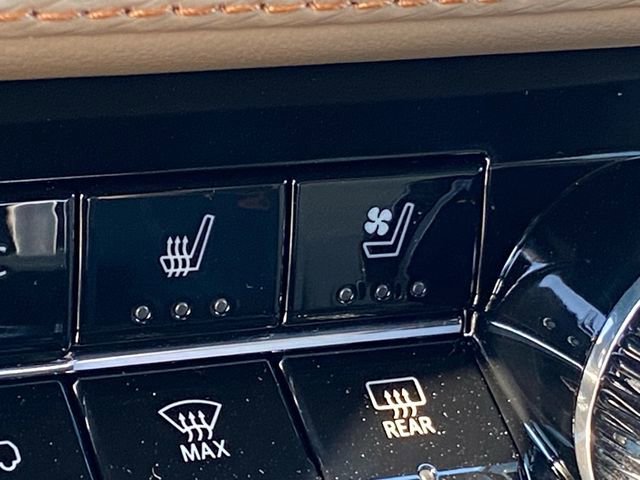 New 2025 Chevrolet Equinox ACTIV w/ Safety and Technology Package image 12